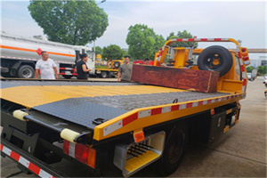 龙岗附近拖车电话号码服务